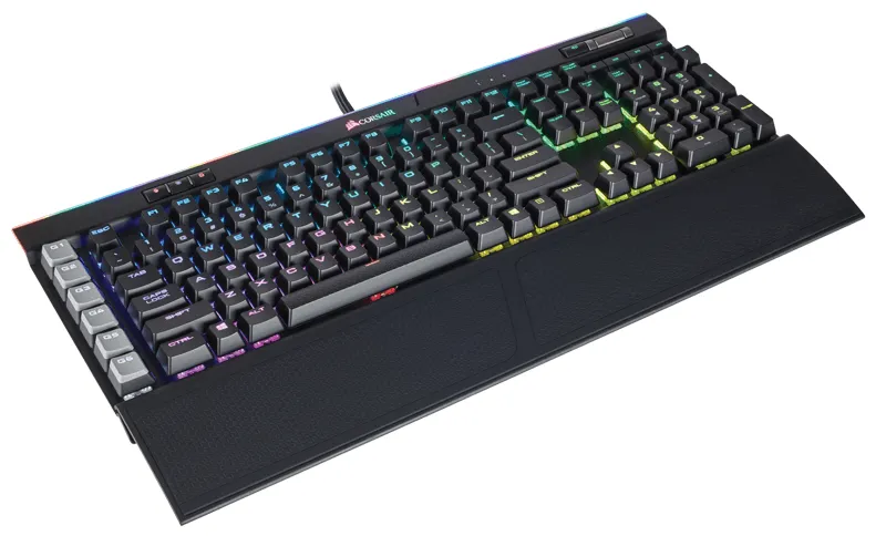 CORSAIR GAMING K95 RGB PLATINUM MECHANICAL GAMING KEYBOARD CHERRY RED MX SPEED (BLACK)
