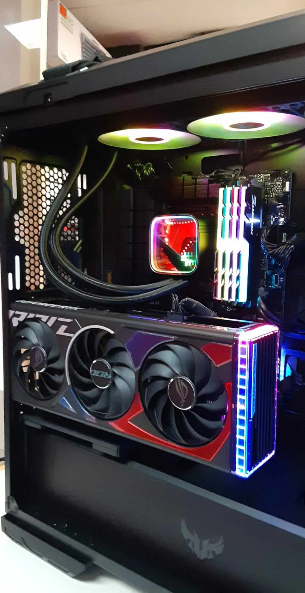 [NEUF] PC ASUS TUF GAMING i7-12700KF 32GB 1TB NVMe ASUS ROG RTX4070 12GB