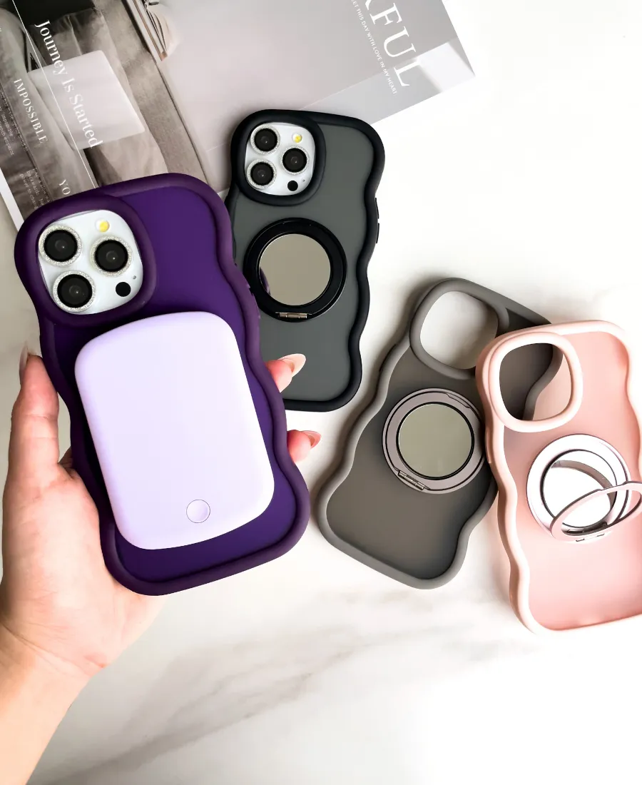 Purple Wavy Mirror MagSafe Phone Case